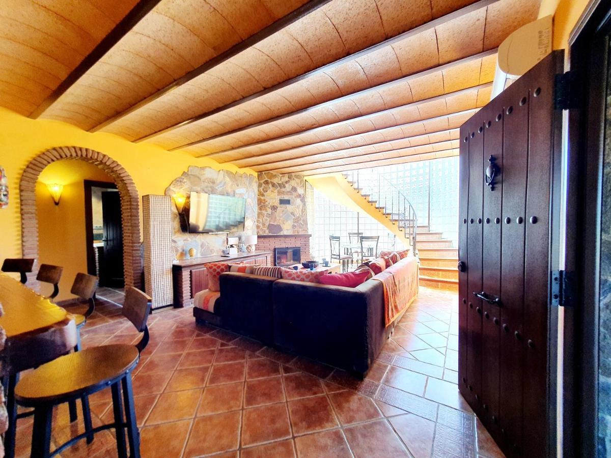 Casa Rural - Serrano House มาลากา ภายนอก รูปภาพ